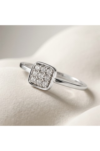 Bague - Or blanc et diamants