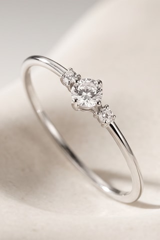 Bague - Or blanc, diamants et topaze