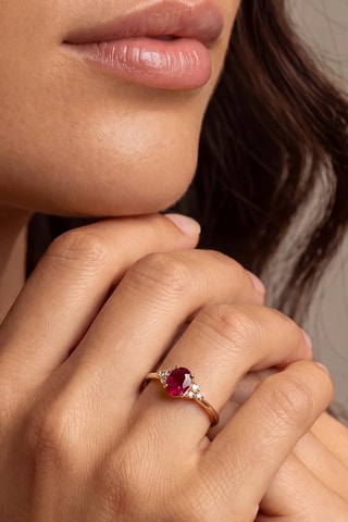 Bague - Or jaune, diamants et rubis