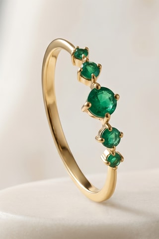 Bague - Or jaune et émeraudes
