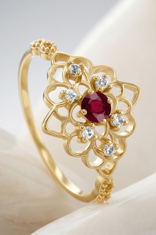 Bague - Or jaune, topazes et rubis