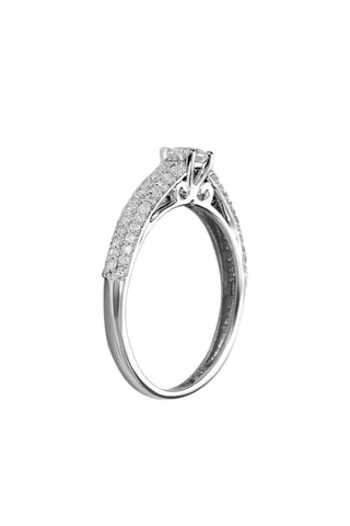 Bague - Or blanc et diamants