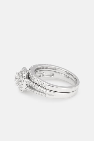 Alliance et solitaire Carré Passion Or blanc, diamants et solitaire