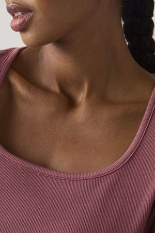 Top Essential - Rood