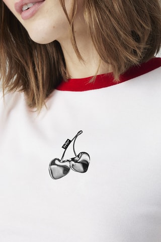 T-shirt Essential Sporty Cherry Heart - Wit