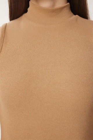 Top - Beige