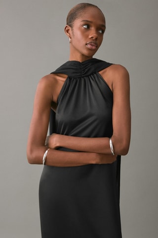 Robe satinée emmanchures américaines - Noir