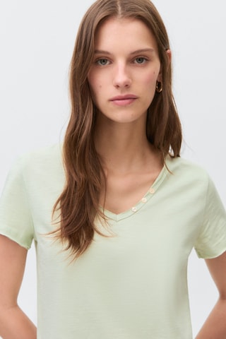 T-shirt détail de bouton en nacre - Vert clair