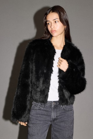 Manteau court en imitation fourrure - Noir