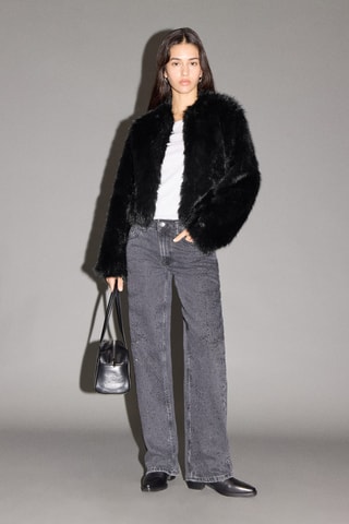 Manteau court en imitation fourrure - Noir