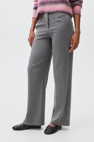 Pantalon taille basse à rivets - Gris