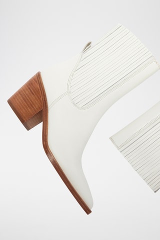 Bottines en croûte de cuir - Blanc