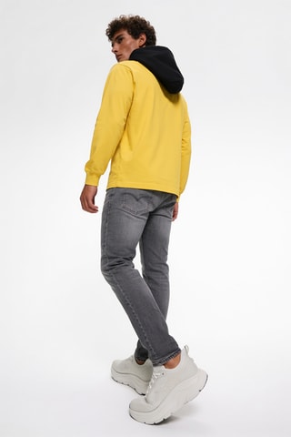Camiseta con capucha - Amarillo