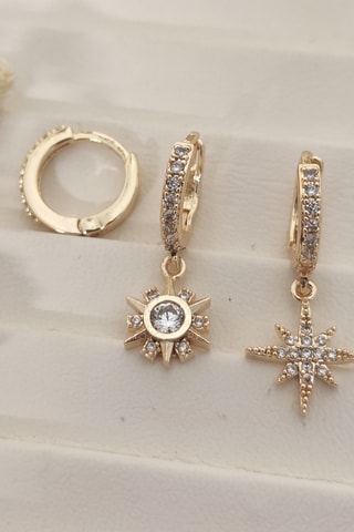 3 boucles d’oreilles dorées à l'or fin - Zircons