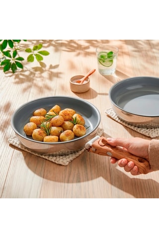Batterie de cuisine  anti-adhésive - 9 pièces