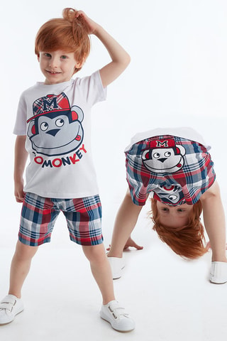 Camiseta y bermudas - Blanco y rojo