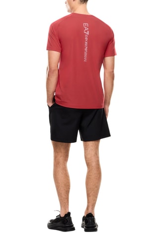 Camiseta y short - Negro y rojo