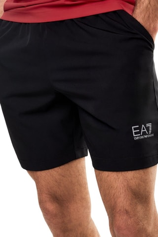 Camiseta y short - Negro y rojo