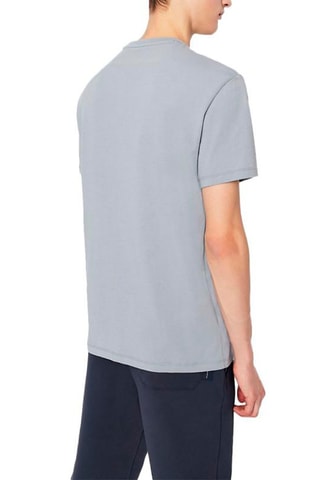 Camiseta - Blanco y gris