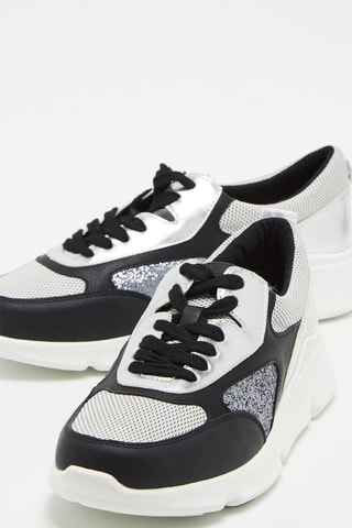 Sneakers - Nero e bianco