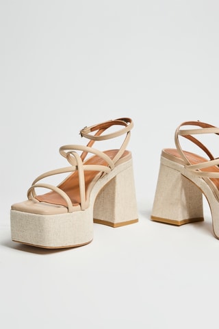 Sandali con tacco in pelle - Beige