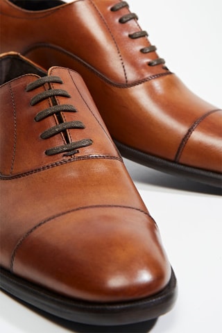 Oxford in pelle di vitello - Cammello