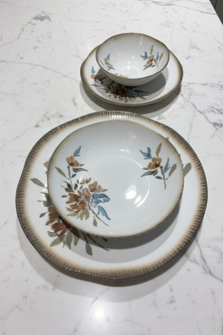 Service de vaisselle en porcelaine - 24 pièces