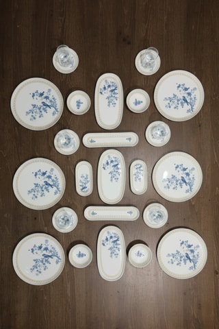 Service de petit-déjeuner en porcelaine - 29 pièces