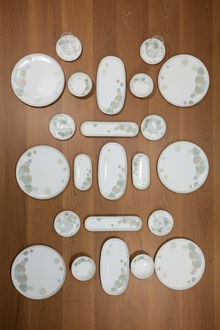 Service de petit-déjeuner en porcelaine - 29 pièces