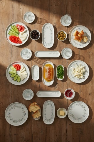 Service de petit-déjeuner en porcelaine - 29 pièces
