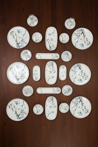 Service de petit-déjeuner en porcelaine - 29 pièces
