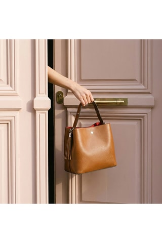 Borsa a spalla in pelle di vitello Violette - Marrone