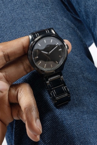 Montre à quartz en acier - Noir