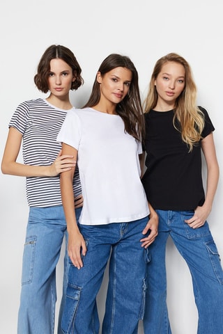 3 T-shirts - Blanc, bleu et noir
