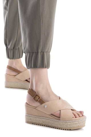 Sandali con zeppa - Beige