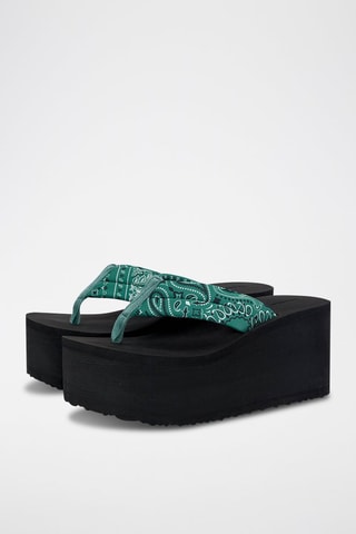 Sandali con zeppa - Nero