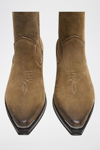 Stivaletti in pelle scamosciata - Cammello