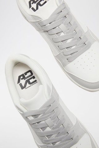 Sneakers - Grigio scuro e bianco