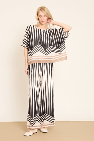 Blusa relaxed - Ecrù e nero