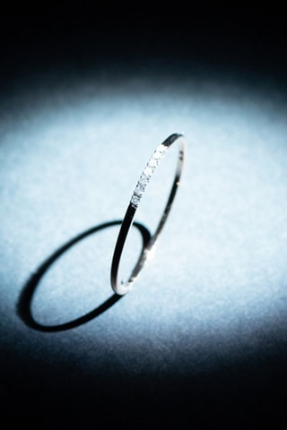 Trouwring Humilité  Witgoud en Diamanten