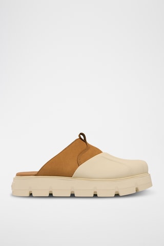 Zuecos de piel con plataforma - Beige