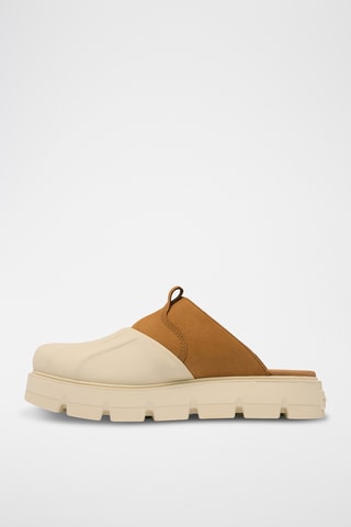 Zuecos de piel con plataforma - Beige