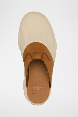 Zuecos de piel con plataforma - Beige