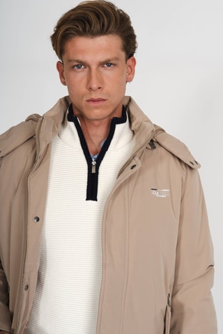 Chaqueta regular fit con capucha - Topo
