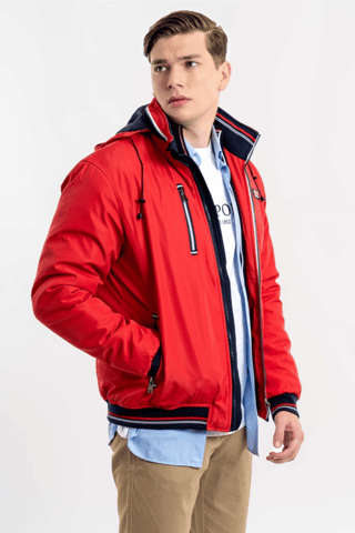 Chaqueta regular fit con capucha - Rojo