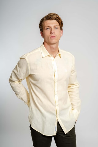 Camisa regular fit de lino - Amarillo