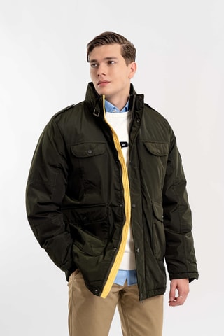 Chaqueta regular fit con capucha - Caqui