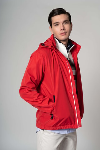 Chaqueta regular fit con capucha - Rojo