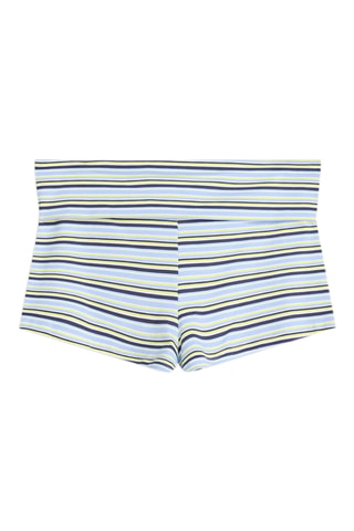 Short - Ciel et noir