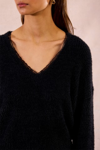 Pull - Noir - Molly Bracken